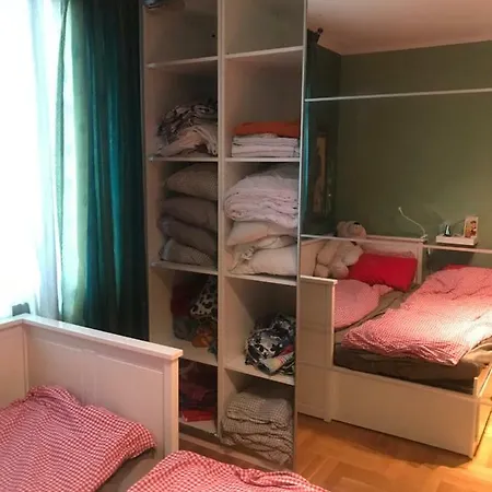 Gondola Flat Number 5 *