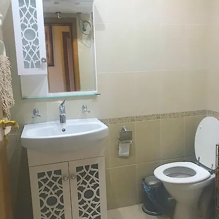 Gondola Flat Number 5 Apartment *