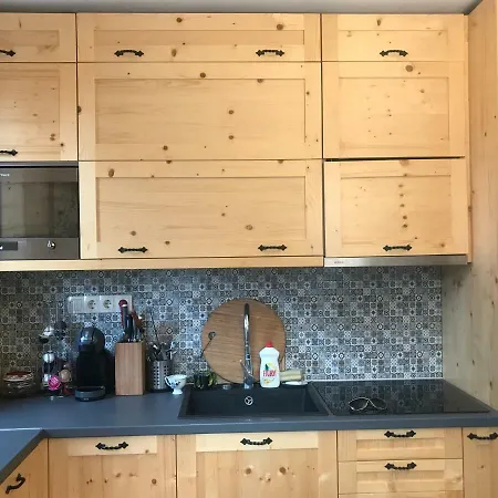 Gondola Flat Number 5