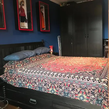 Apartment Gondola Flat Number 5