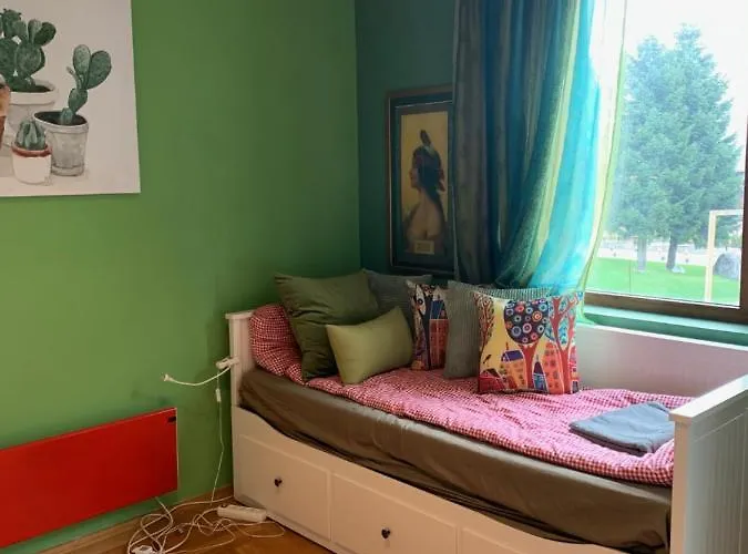 Gondola Flat Number 5